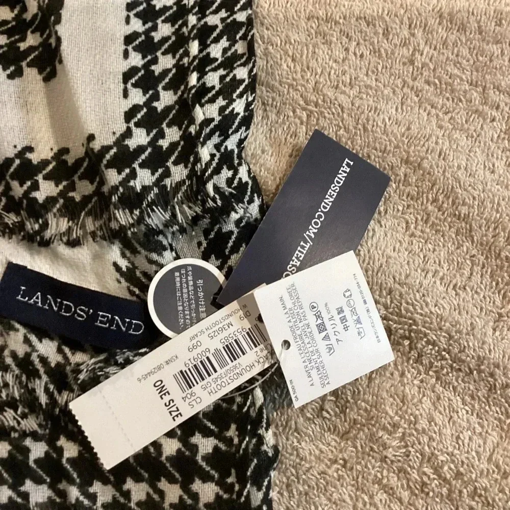Lands End houndstooth scarf